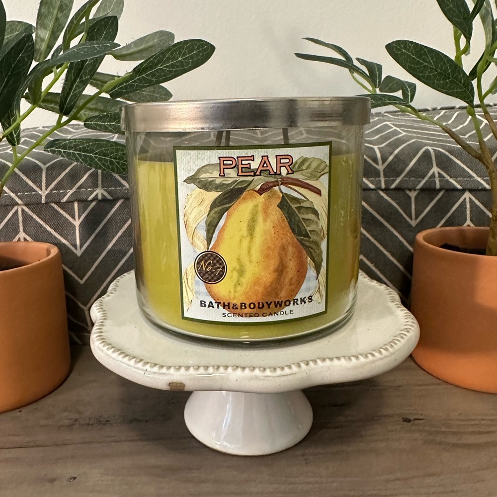 Brand new - Bath & Body Works 3-Wick candle
